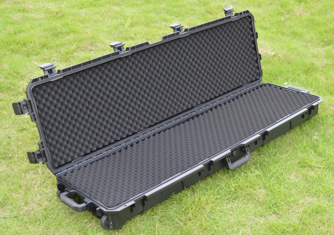 علبة بلاستيكية